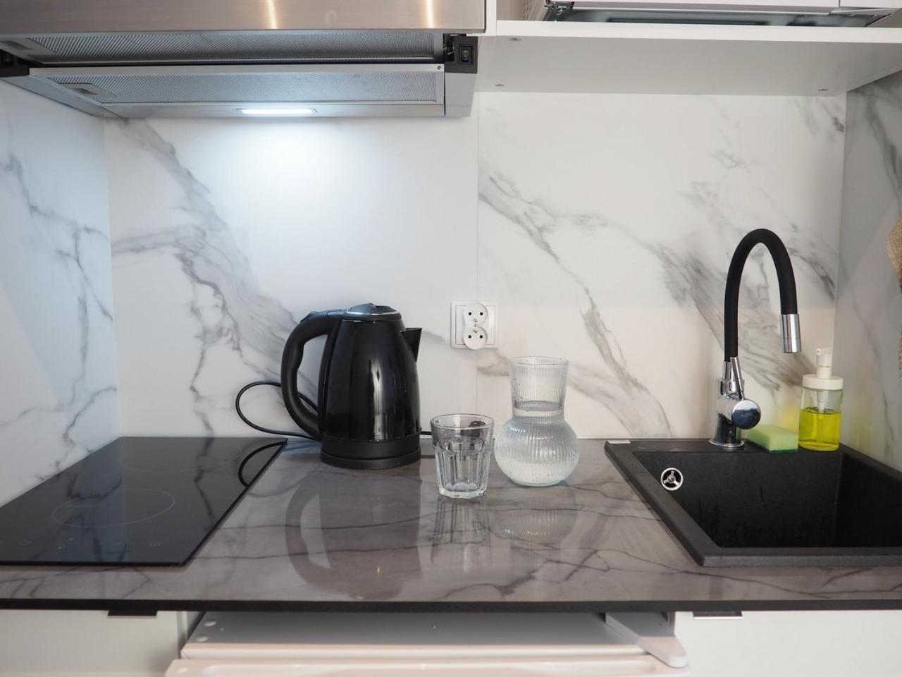 Onikshotel Warsawa Bagian luar foto