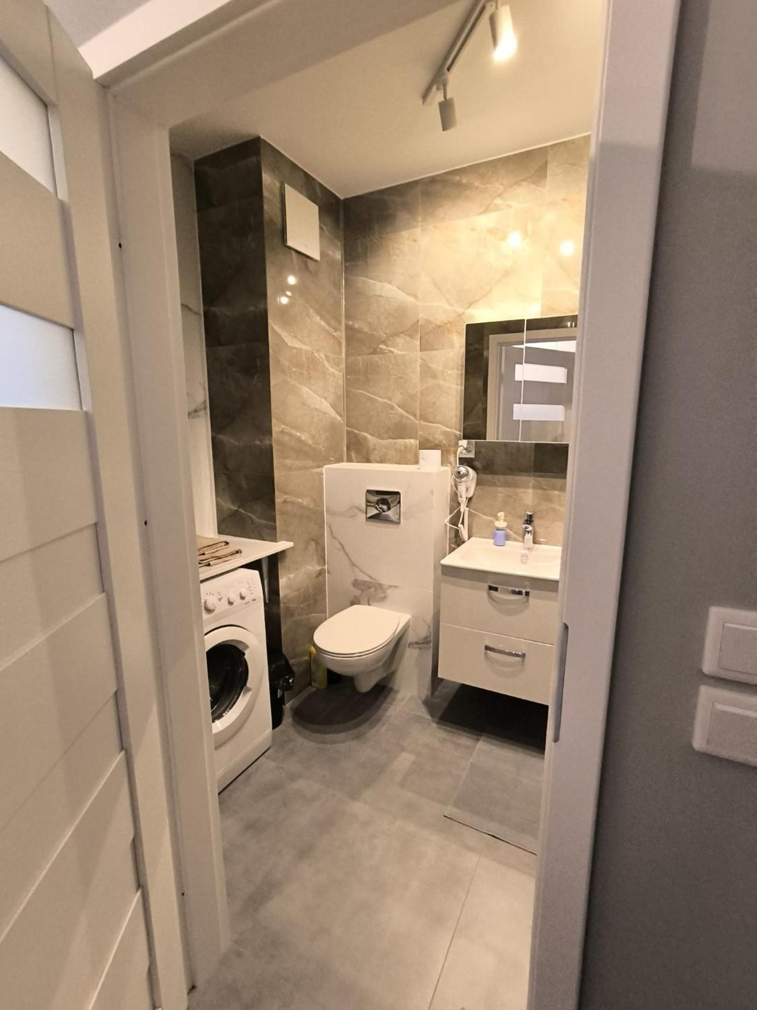 Onikshotel Warsawa Bagian luar foto